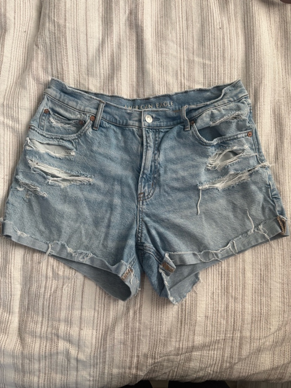 EUC American Eagle Shorts Size 10 Light Wash Jeans W/ Rips
